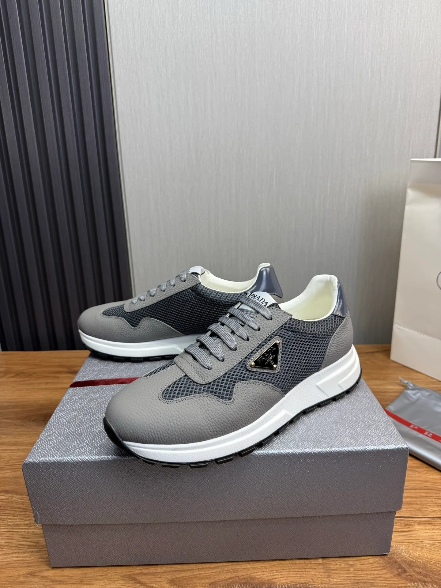 Men's shoes 💰560💰 [PRADA] Men's shoes are popular in the counter, official website is synchronized, 1 high-quality shipment ✔️Original cowhide mesh + cowhide lining, 1🆚1 replica, original sole, 38-45 (45 customized, non-refundable)